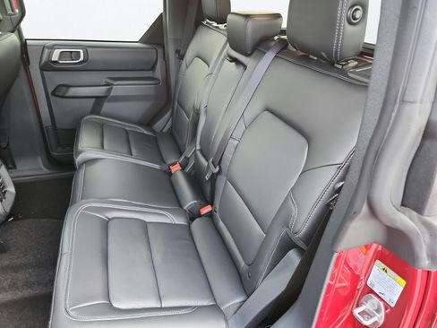 New 2026 Ford Bronco Outer Banks w/ Sasquatch Package AWD/4WD image 25