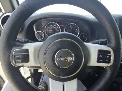 Used 2017 Jeep Wrangler Unlimited Sport AWD/4WD image 27