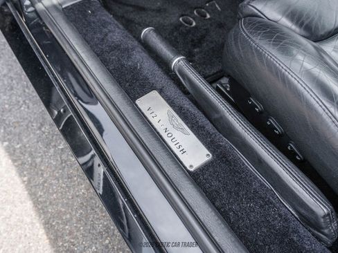 Used 2005 Aston Martin Vanquish S image 30