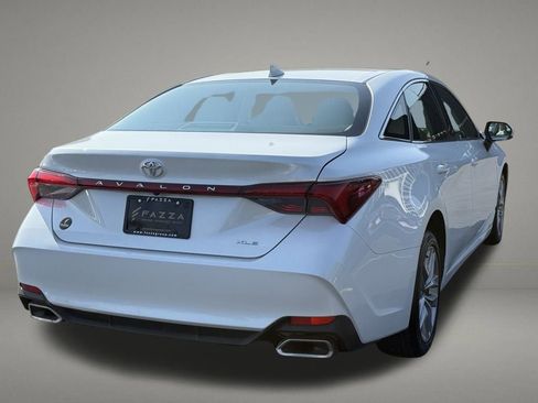 Used 2022 Toyota Avalon XLE w/ Moonroof Package FWD image 5
