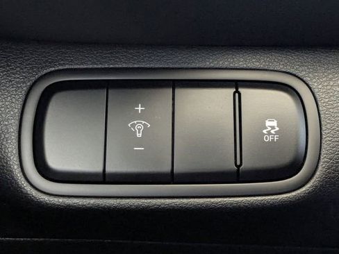 Used 2023 Hyundai Venue SEL FWD image 31