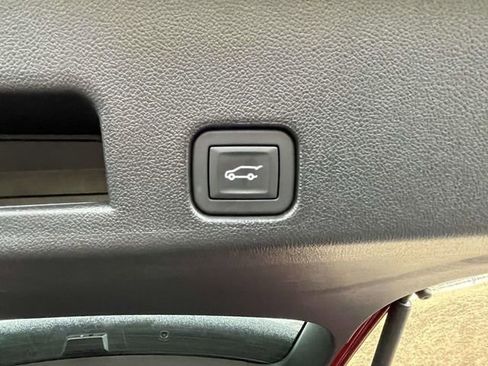 Used 2024 Chevrolet Traverse RS w/ LPO, Floor Liner Package image 11