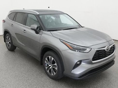 New 2026 Toyota Highlander XLE AWD/4WD image 5