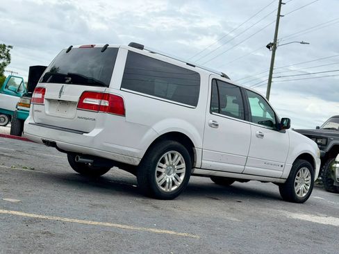 Used 2013 Lincoln Navigator L 2WD w/ HD Trailer Tow Pkg image 4