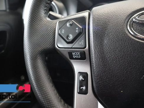Certified 2022 Toyota Tacoma SR5 AWD/4WD image 18