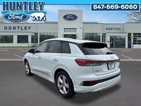 Used 2024 Audi Q4 e-tron Premium Plus w/ Premium Plus AWD/4WD image 6