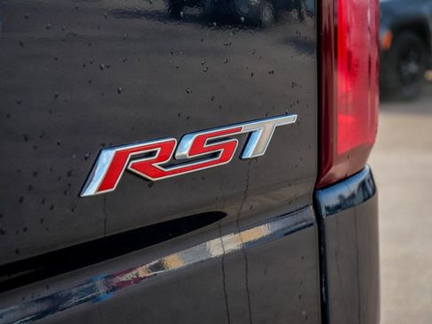 Used 2022 Chevrolet Silverado 1500 RST image 12
