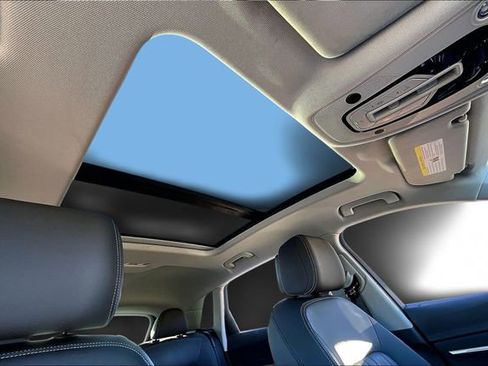 Used 2019 Audi e-tron Premium Plus image 19