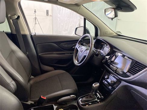 Used 2022 Buick Encore Preferred w/ Safety Package image 15