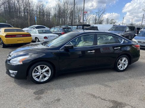 Used 2015 Nissan Altima 2.5 SV FWD image 3