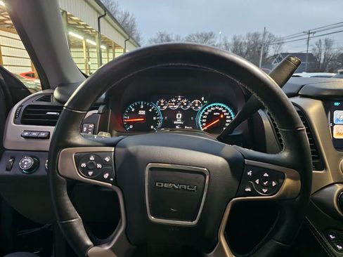Used 2017 GMC Yukon Denali w/ Open Road Package image 26