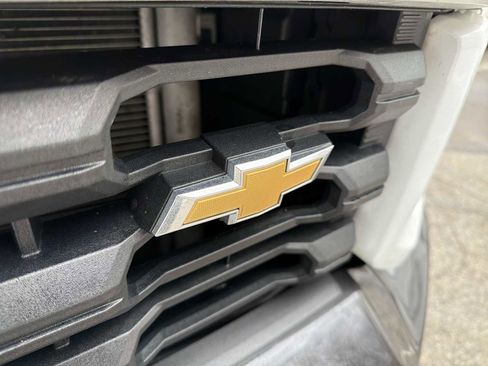 Used 2021 Chevrolet Silverado 2500 Custom w/ Custom Value Package image 30