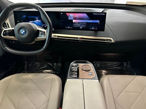 Certified 2022 BMW iX xDrive50 w/ Premium Package image 28