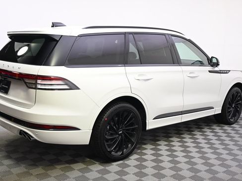 New 2026 Lincoln Aviator Reserve AWD/4WD image 7