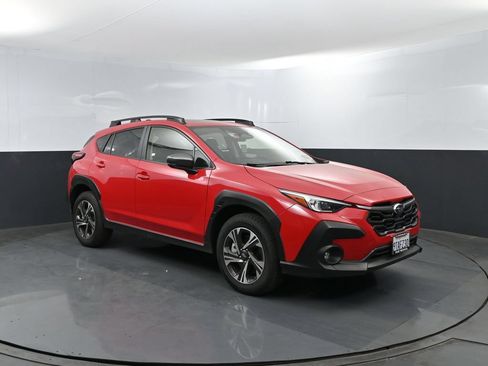 Used 2025 Subaru Crosstrek 2.5i Premium AWD/4WD image 3