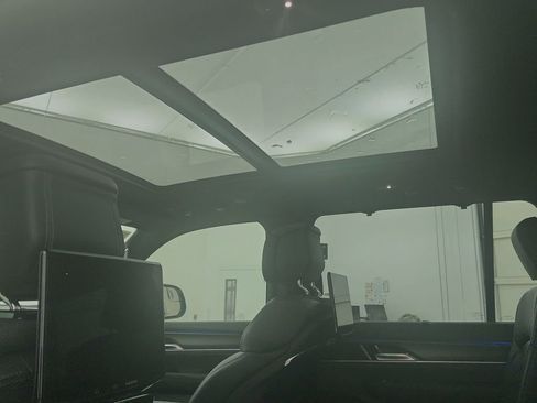 New 2026 Jeep Grand Wagoneer L Summit image 21