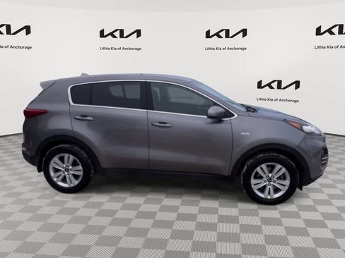 Used 2018 Kia Sportage LX image 9