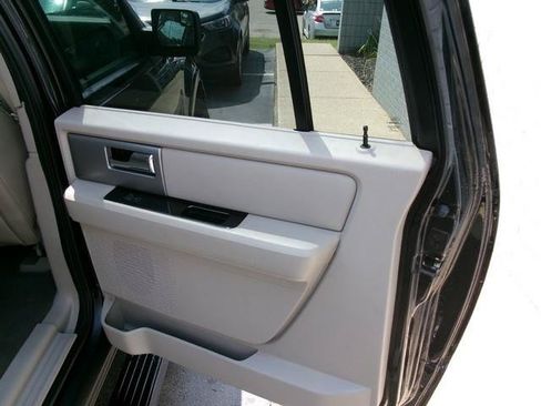 Used 2014 Ford Expedition EL Limited w/ Equipment Group 301A AWD/4WD image 21