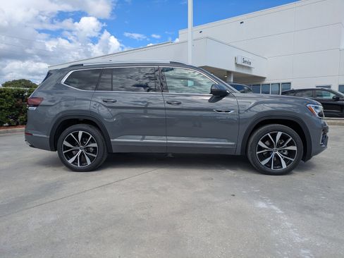 New 2026 Volkswagen Atlas SEL Premium R-Line AWD/4WD image 3