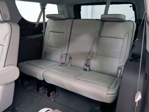 Used 2023 GMC Yukon XL Denali AWD/4WD image 22