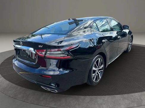 Used 2022 Nissan Maxima SV w/ Floor Mat Group FWD image 5