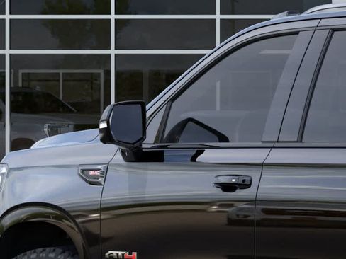 New 2026 GMC Yukon XL AT4 AWD/4WD image 12