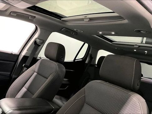 Used 2023 GMC Acadia SLE w/ LPO, Black Accent Package image 39