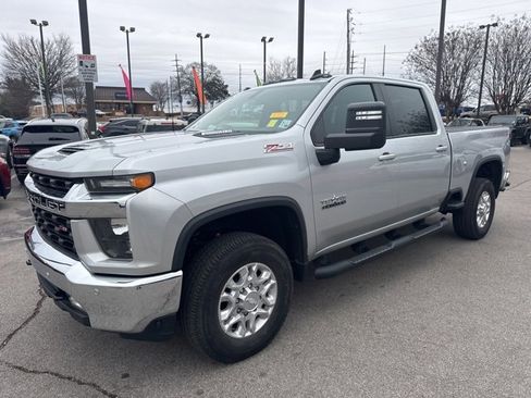 Used 2020 Chevrolet Silverado 2500 LT w/ Texas Edition image 5