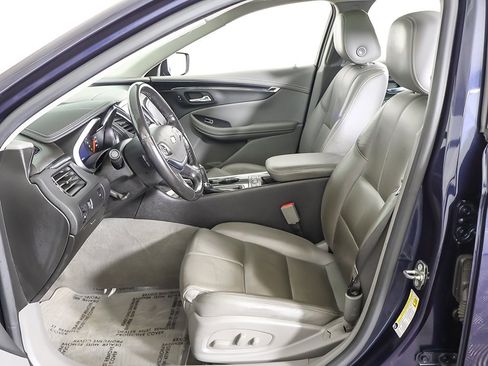 Used 2018 Chevrolet Impala LT image 29
