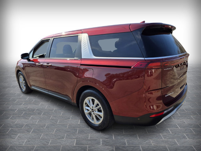 Used 2024 Kia Carnival LX FWD image 5