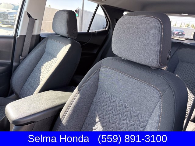 Used 2022 Chevrolet Equinox LT w/ LPO, Floor Liner Package AWD/4WD image 11