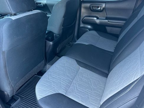 Used 2021 Toyota Tacoma TRD Off-Road w/ Technology Package image 14