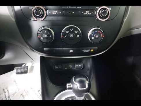 Used 2016 Kia Soul w/ Convenience Package image 29