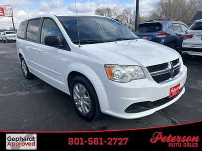 Used 2017 Dodge Grand Caravan SE w/ UConnect Hands-Free Group