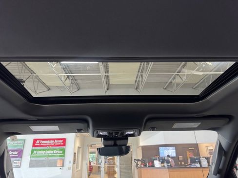 Used 2024 GMC Sierra 1500 Denali image 19