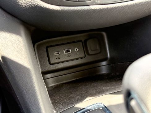 Used 2024 Chevrolet Equinox LT image 22