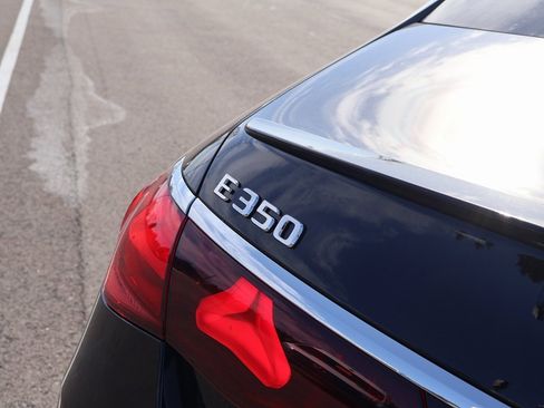 New 2026 Mercedes-Benz E 350 4MATIC Sedan image 9