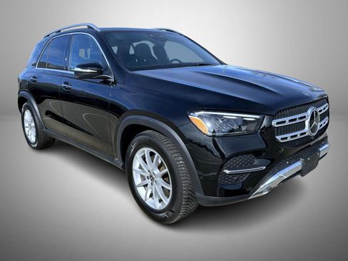 Used 2025 Mercedes-Benz GLE 350 4MATIC image 3