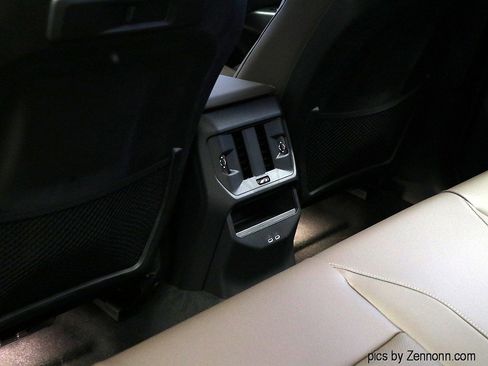 Used 2025 BMW X3 xDrive30i w/ Premium Package image 14