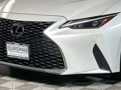 Used 2022 Lexus IS 300 AWD w/ Premium Package image 3