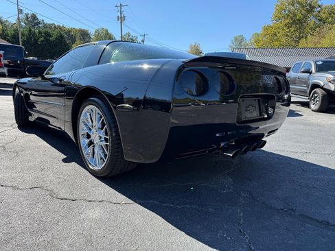 Used 1998 Chevrolet Corvette Coupe w/ Memory Pkg image 12