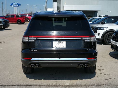 Used 2020 Lincoln Aviator Reserve AWD/4WD image 5
