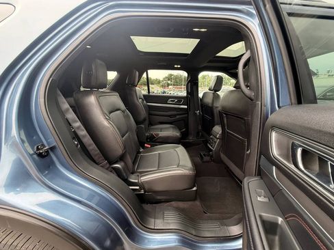 Used 2018 Ford Explorer Sport w/ Equipment Group 401A AWD/4WD image 25