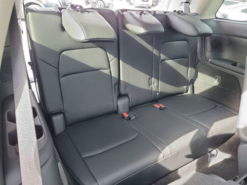 New 2025 Nissan Pathfinder Platinum image 14