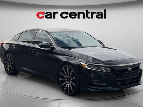 Used 2020 Honda Accord Sport image 8