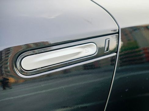 Used 2014 Nissan GT-R Premium w/ Premium Interior Package image 79