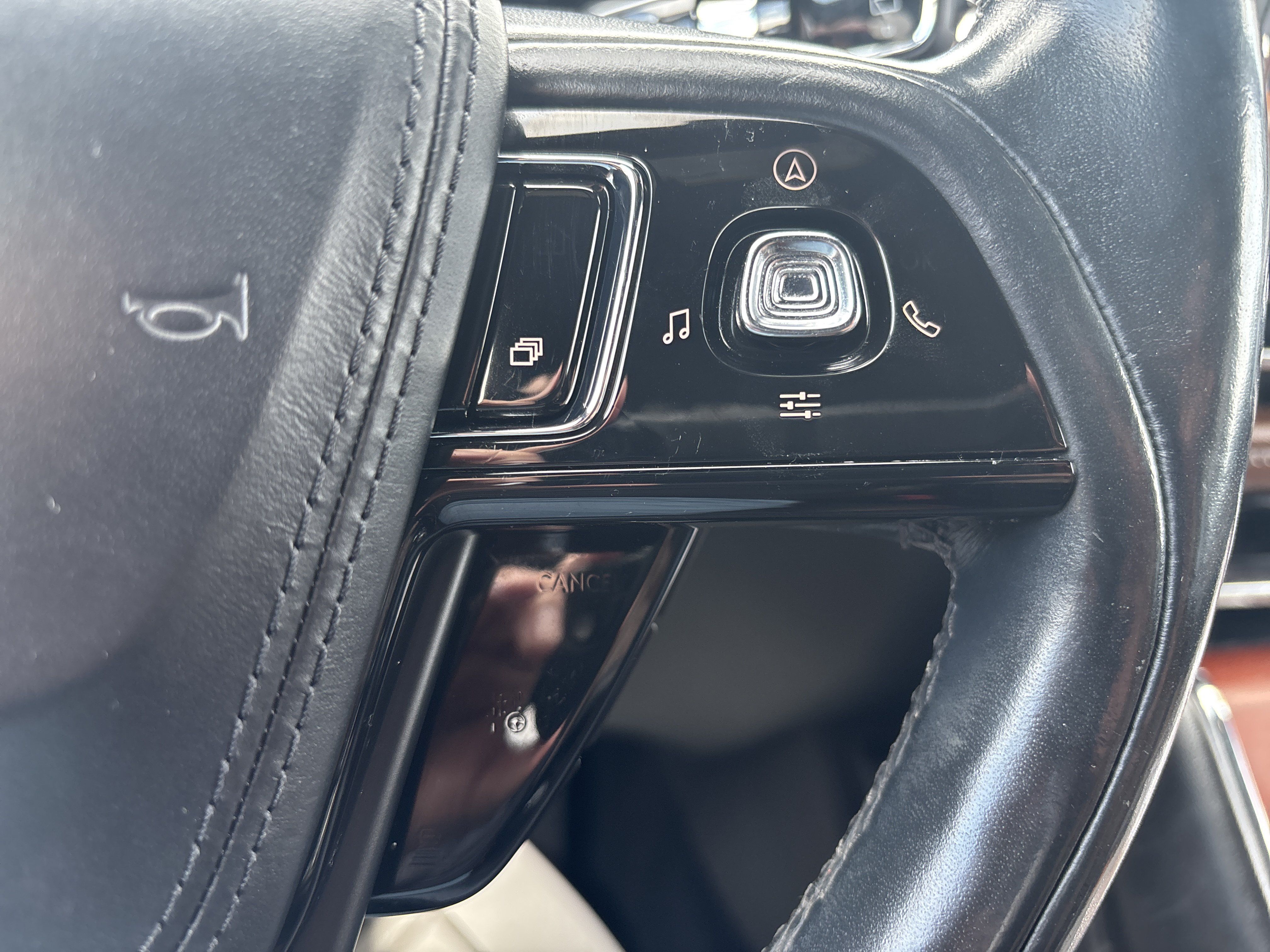 Used 2020 Lincoln Aviator Reserve w/ Equipment Group 202A AWD/4WD image 12