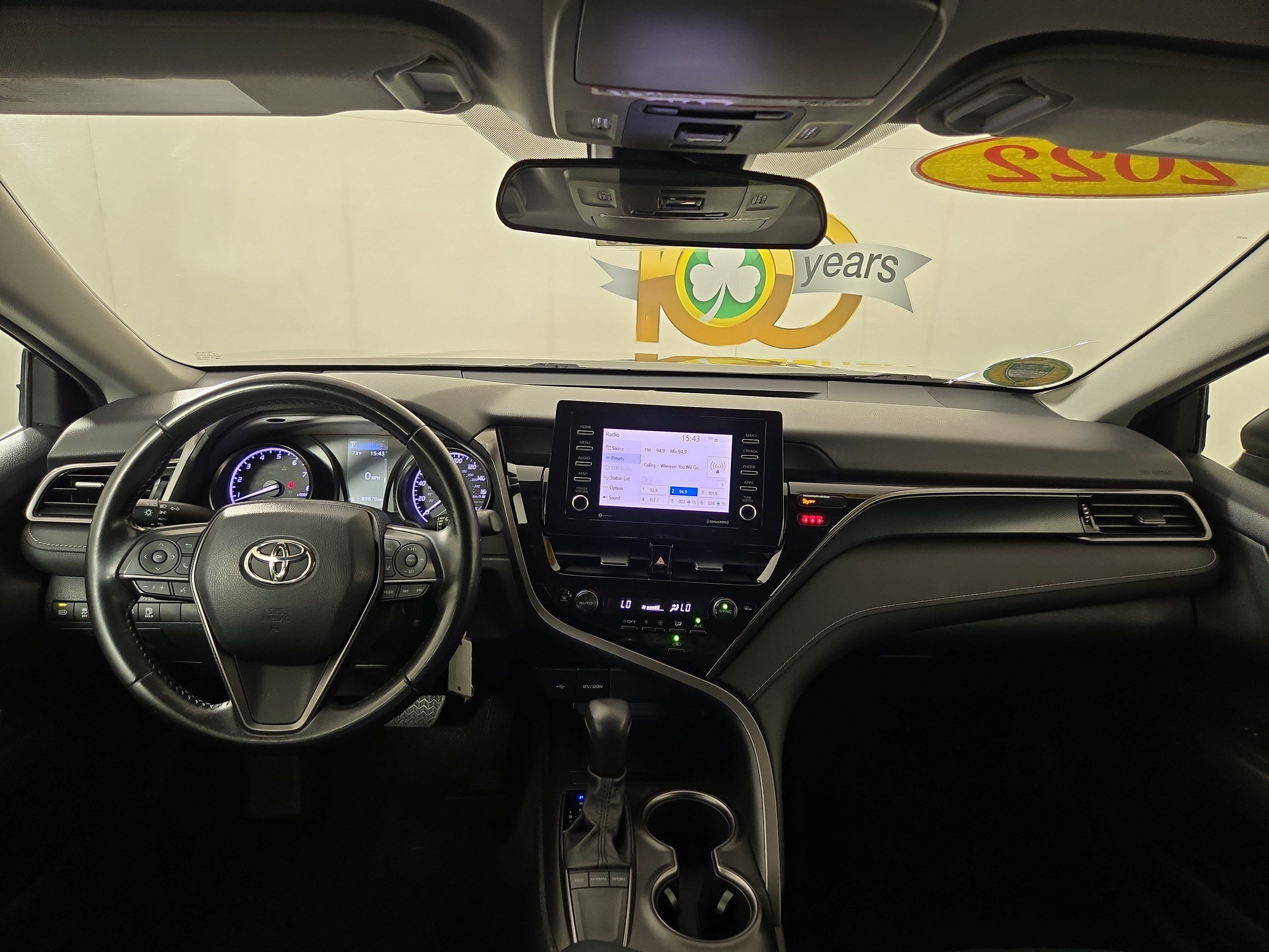 Used 2022 Toyota Camry SE FWD image 13