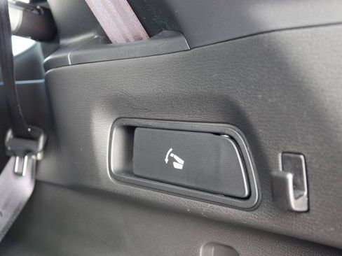 Used 2025 Mitsubishi Outlander SEL FWD image 30