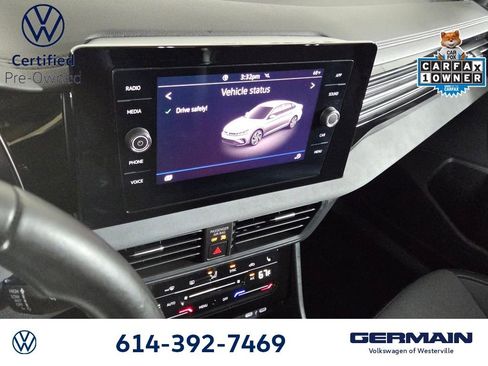 Certified 2025 Volkswagen Jetta SE w/ Sunroof Package FWD image 24